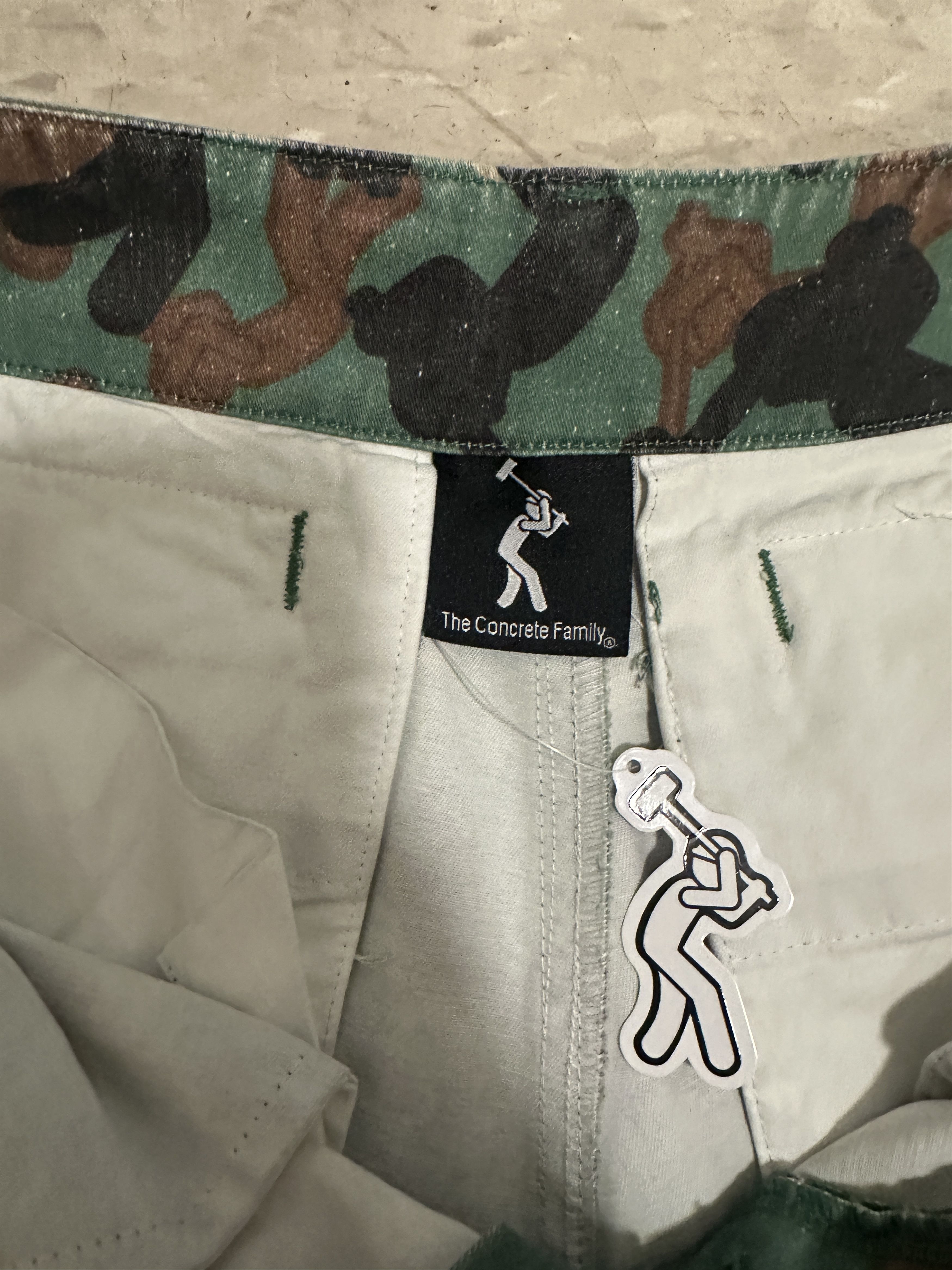 Other Concrete Boys Camo Jorts Size US 30 / EU 46 - 3 Thumbnail