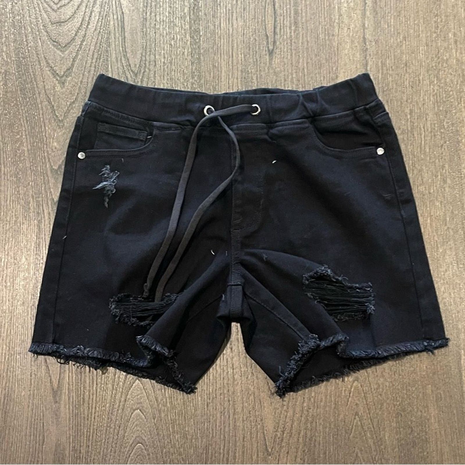 Guess NWOT Guess Black Distressed Denim Shorts Drawstring Size XS Size 24" / US 00 / IT 34 - 1 Thumbnail