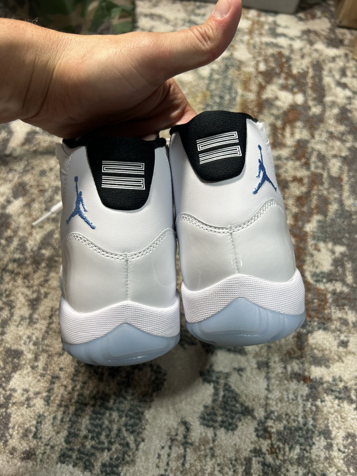 Jordan Brand Air Jordan 11 Legend Blue Columbia 2024 Size US 8 / EU 41 - 4 Thumbnail