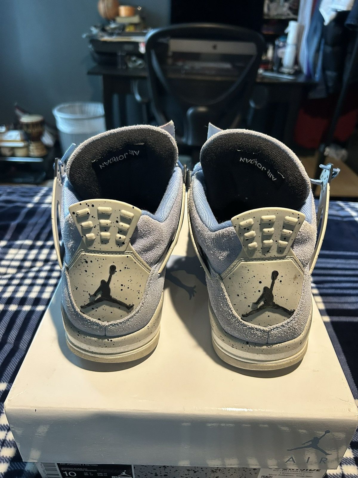 Jordan Brand Air Jordan 4 “UNC” Size US 10 / EU 43 - 3 Thumbnail