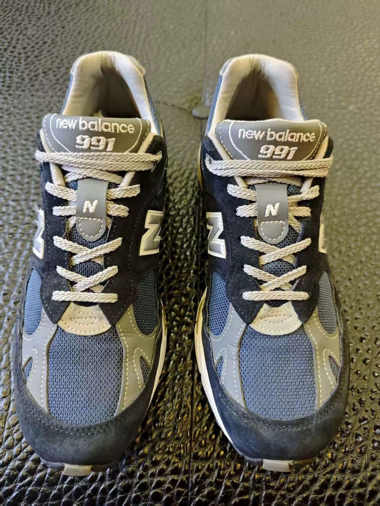 New Balance NEW BALANCE 991NV Men's UK Navy Retro Running Shoes Size US 9.5 / EU 42-43 - 1 Thumbnail