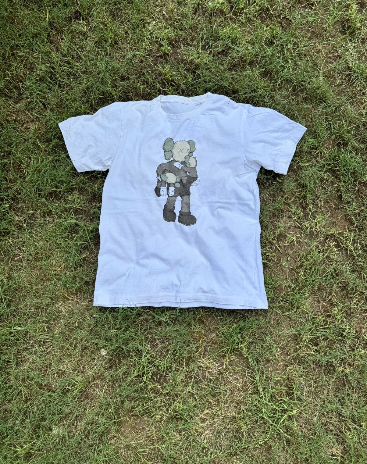 Kaws KAWS x UNIQLO Clean Slate UT SS19 T-shirt The t-shirt Size US M / EU 48-50 / 2 - 1 Thumbnail
