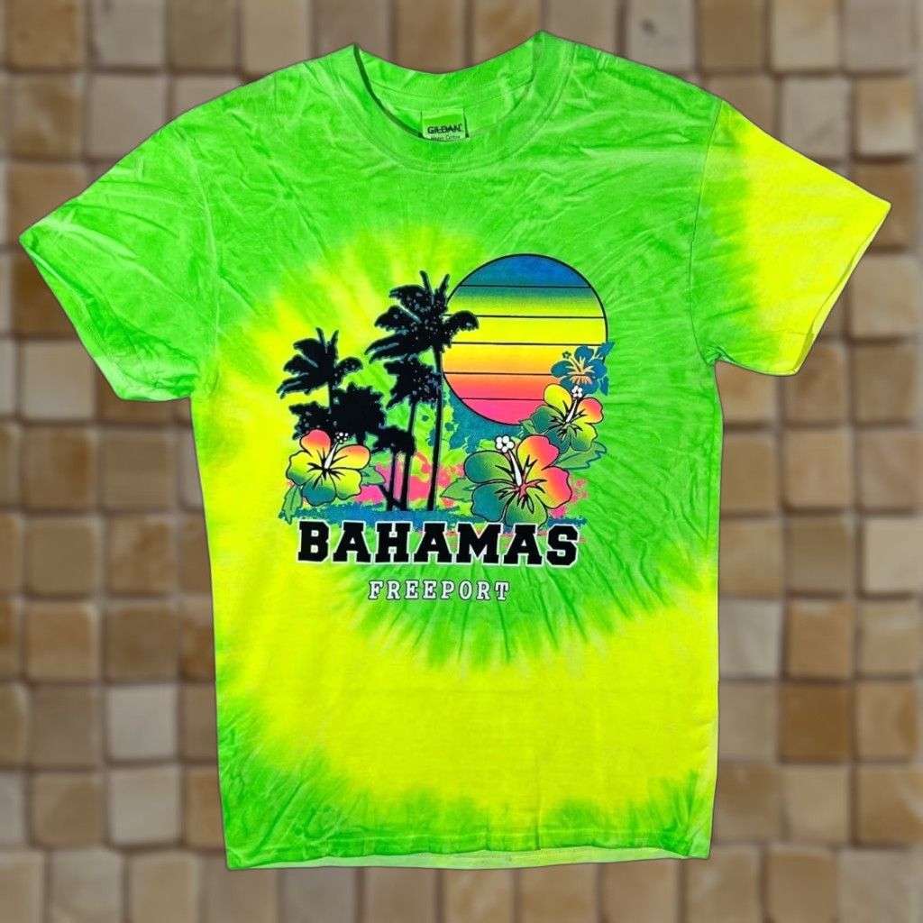Gildan Gildan T-Shirt Bahamas “Freeport” Graphic Tropical Souvenir Spellout Tie Dye Small Green/Yellow Tie Dye Mens Short Sleeve Regular Fit S USB TV527 Size US S / EU 44-46 / 1 - 1 Thumbnail