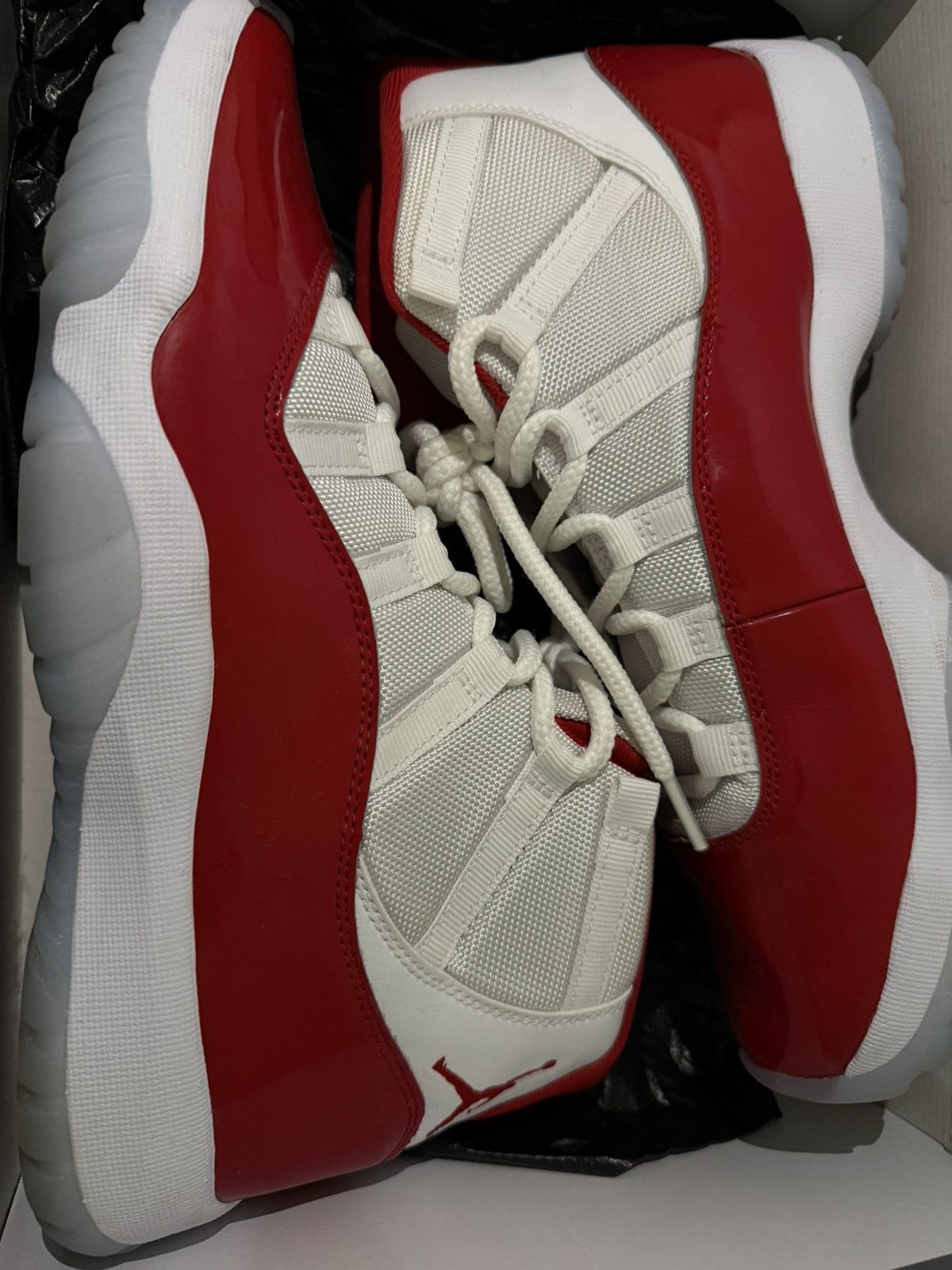 Jordan Brand Jordan 11 cherry Size US 9.5 / EU 42-43 - 1 Thumbnail