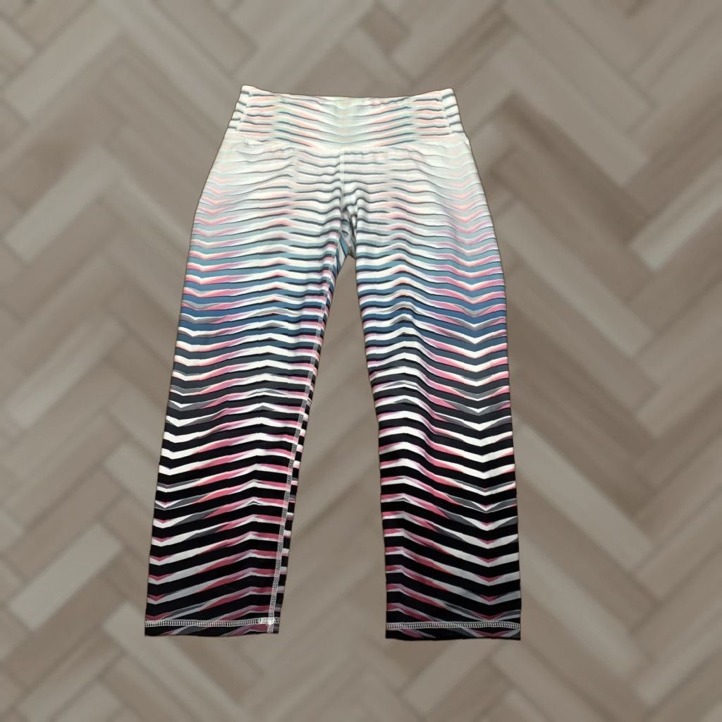 Athleta Athleta Capri Leggings S Multicolor Athleisure Yoga Cross Training Womens Size 28" / US 6 / IT 42 - 1 Thumbnail