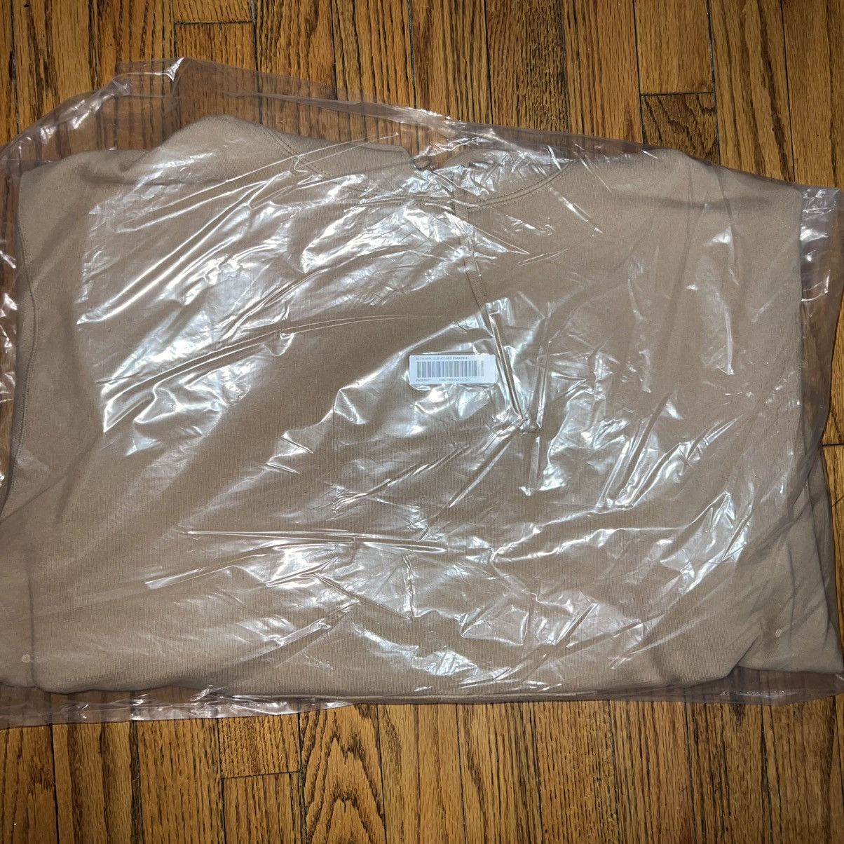 Supreme Supreme Satin Applique Hooded Sweatshirt Light Tan Size L Size US L / EU 52-54 / 3 - 3 Thumbnail