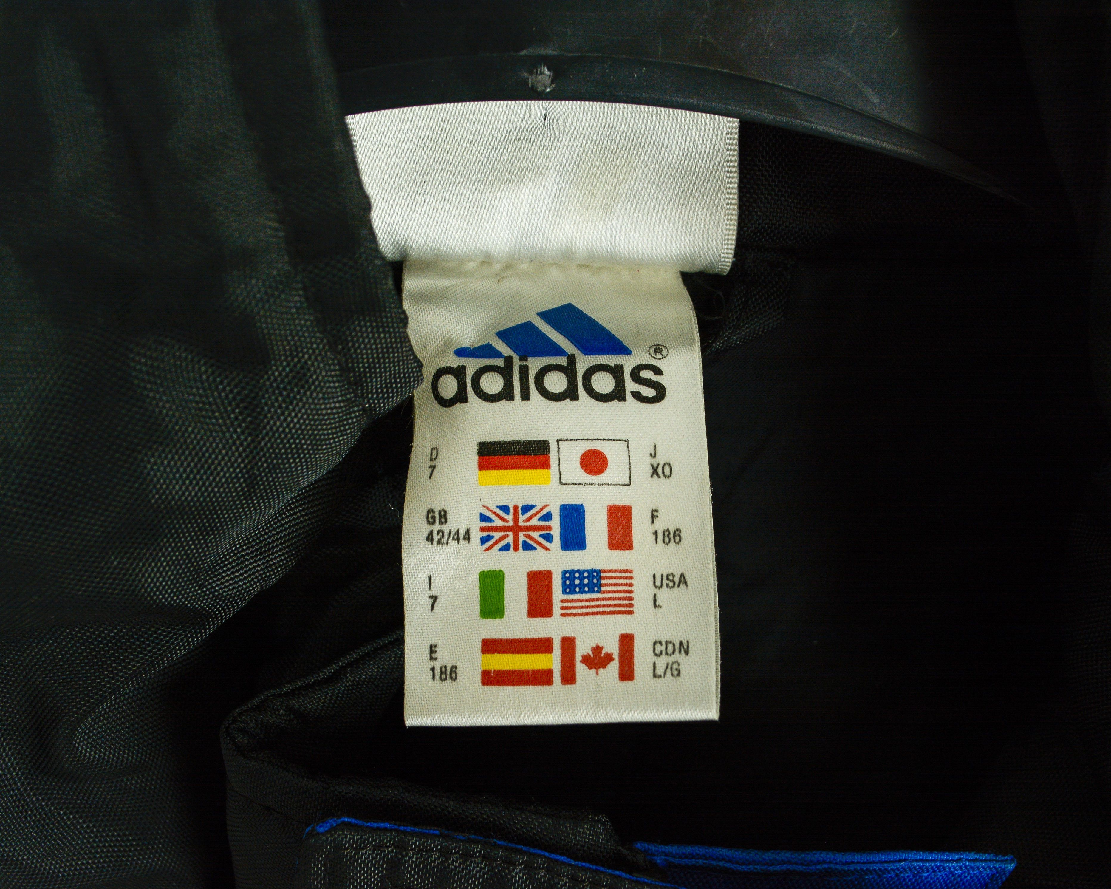Adidas × Vintage Men L Insulated Jacket Coat Football UK 42/44 Soccer Bench Size US L / EU 52-54 / 3 - 9 Thumbnail