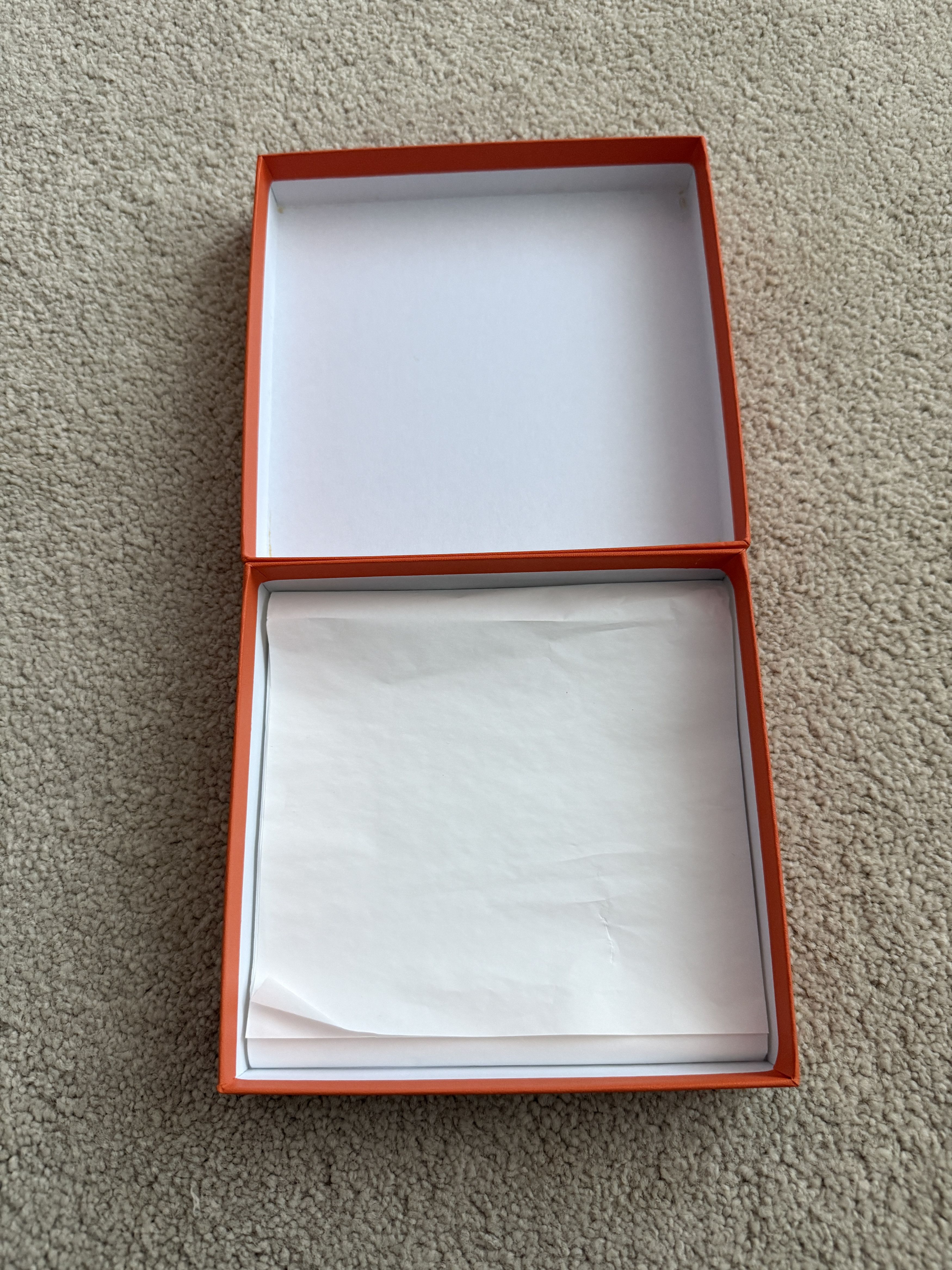 Hermes Authentic Hermes Small Gift Box - approx 7 x 6.5 inches Size ONE SIZE - 3 Thumbnail