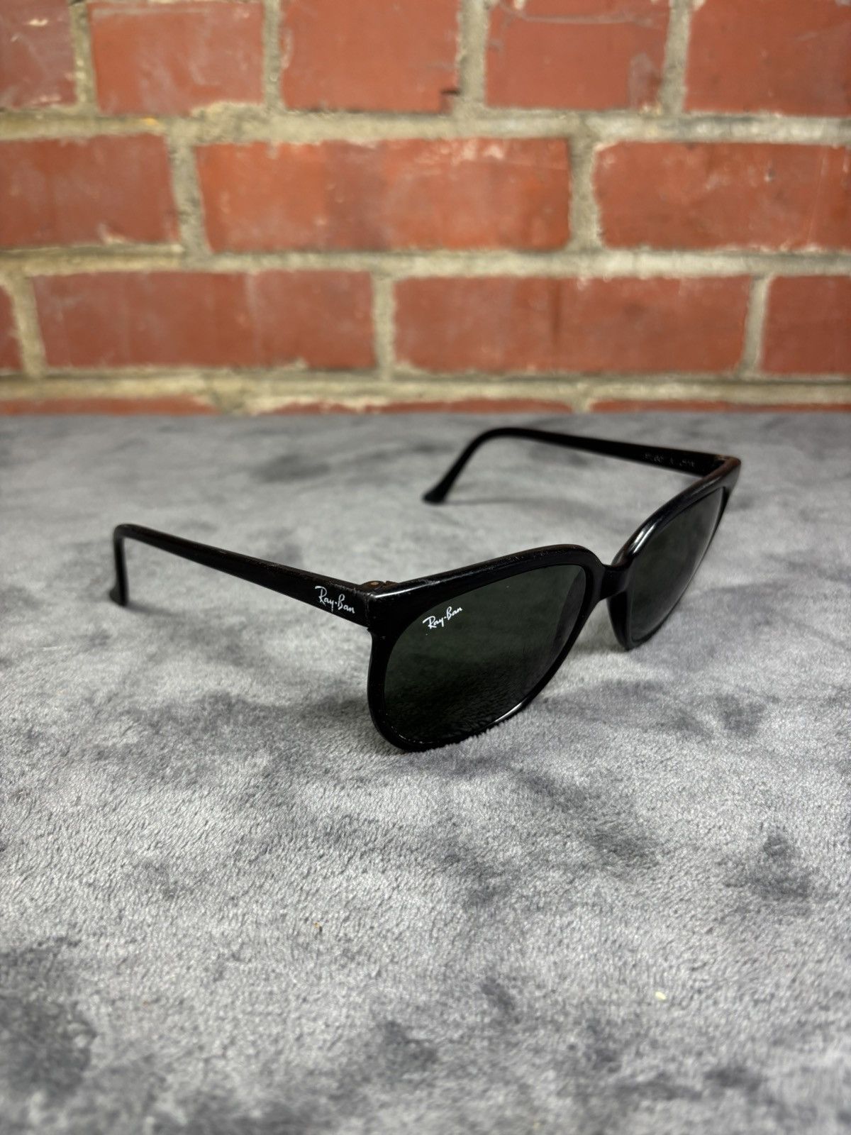RayBan Vintage 90s Ray Ban Bausch & Lomb Frame Sunglasses France Size ONE SIZE - 1 Thumbnail