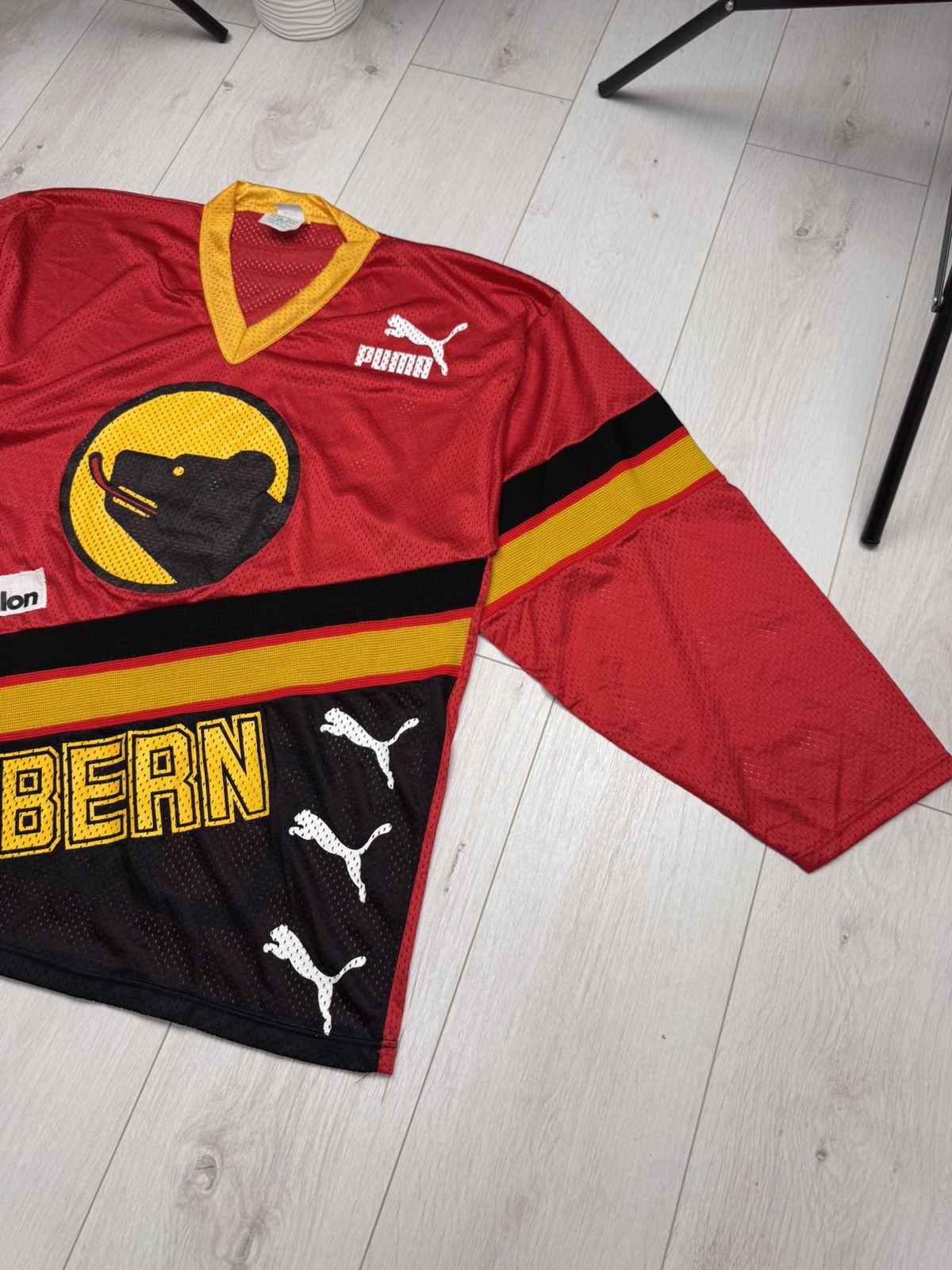 Puma 1980s SC BERN HOCKEY SHIRT JERSEY PUMA sz L MEN VINTAGE Size US L / EU 52-54 / 3 - 3 Thumbnail