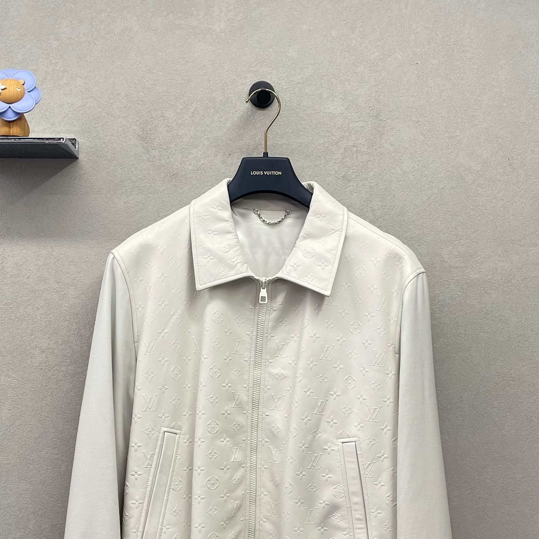 Louis Vuitton white logo lambskin leather jacket for men Size US L / EU 52-54 / 3 - 4 Thumbnail