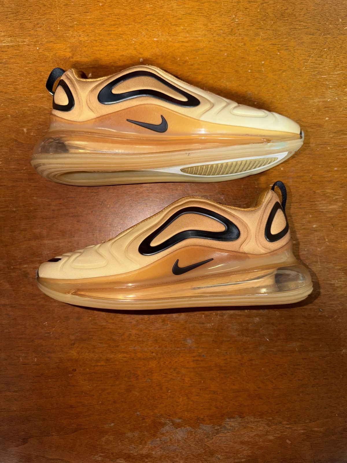 Nike Nike Air Max 720 Desert size 7 Size US 7 / EU 40 - 1 Thumbnail