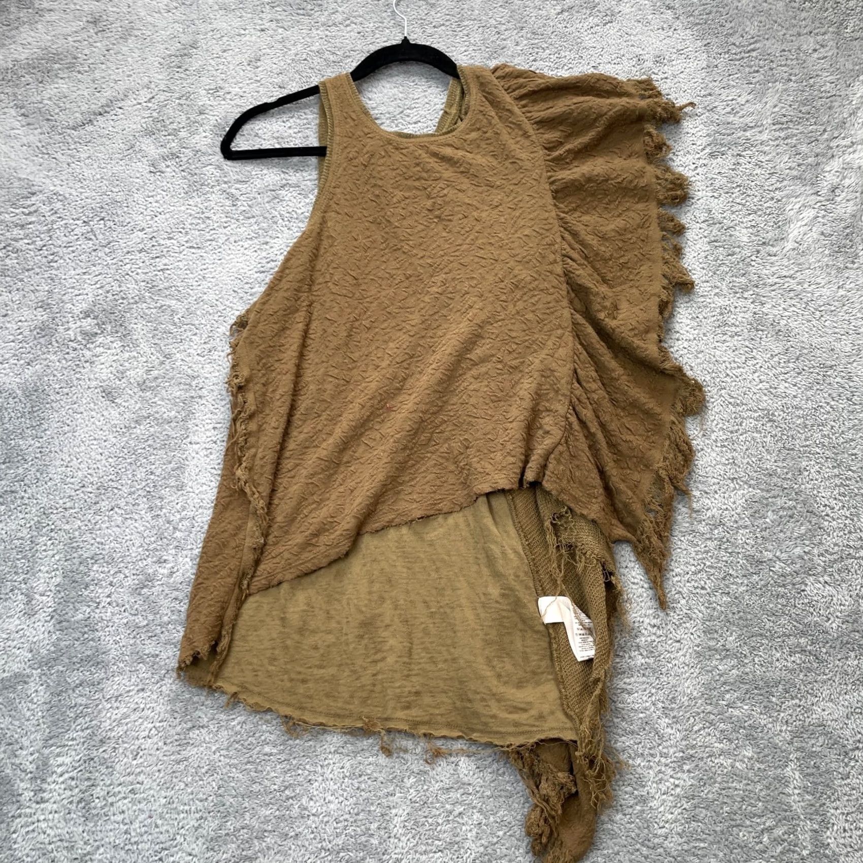Free People Free People Tank Womens Small Brown Top Asymmetrical Fringe Trim Boho Artsy Fray Tank Top Beach Bohemian City Outdoor Womens Small Brown Side Fringe Size S / US 4 / IT 40 - 5 Thumbnail