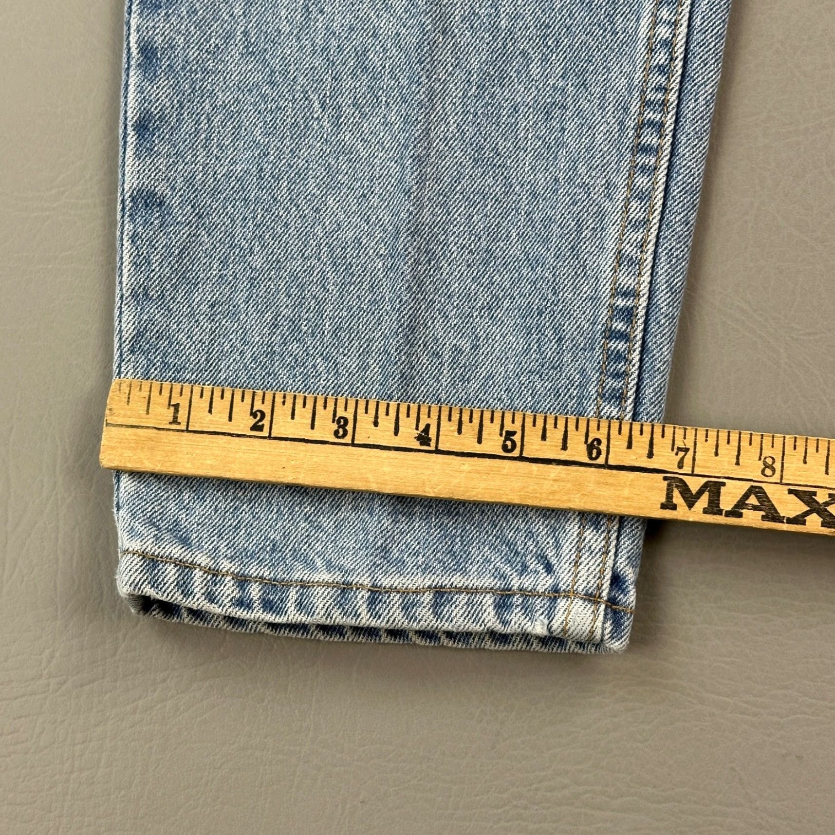Levi's VINTAGE Levi's 550 Jeans Women's 6 33x31 Blue Relaxed Tapered High Rise Mom Y2K Levis 550 Jeans Women's 6 33x31 Blue Relaxed Tapered High Rise Mom Y2K Size 28" / US 6 / IT 42 - 4 Thumbnail
