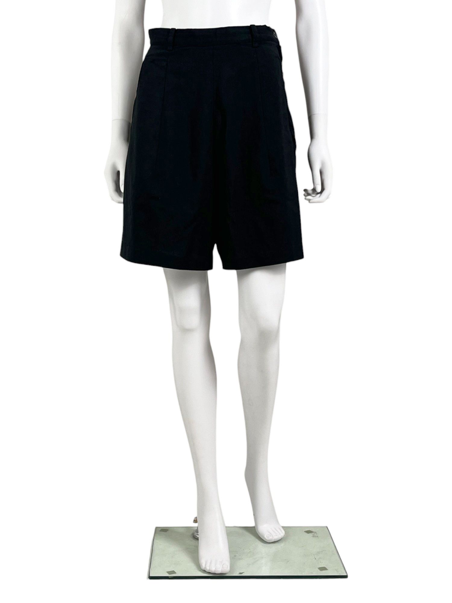 2000's Low Rise Black Wool Shorts