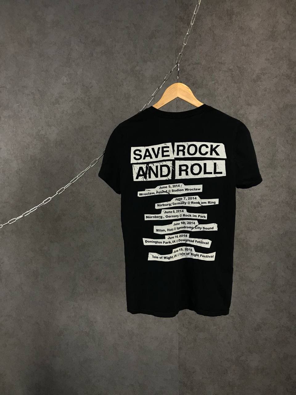 Band Tees Fall Out Boy rock band tour tee Size US S / EU 44-46 / 1 - 2 Thumbnail