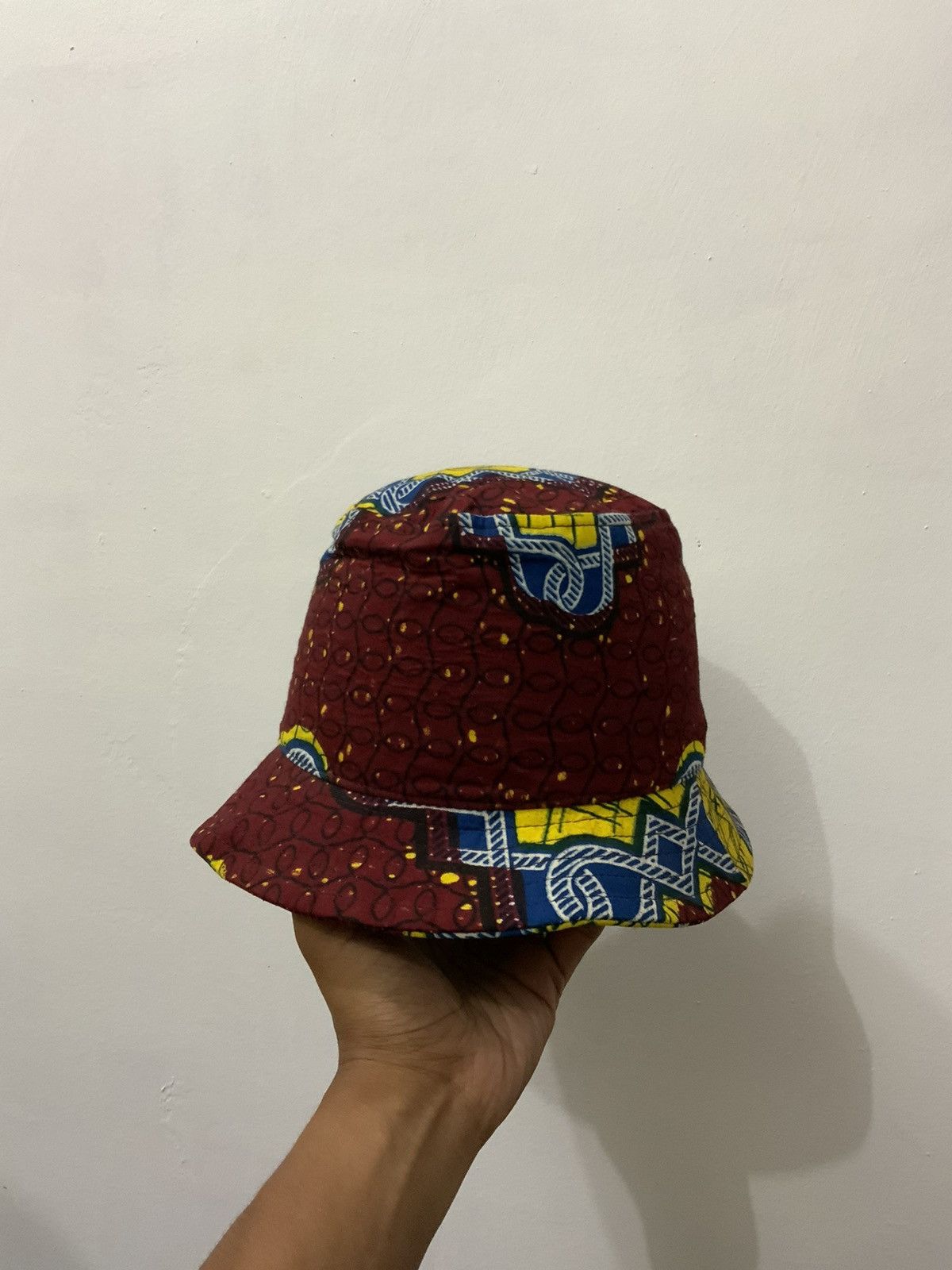 La Sartan Paris Mediterranee Bucket Hat