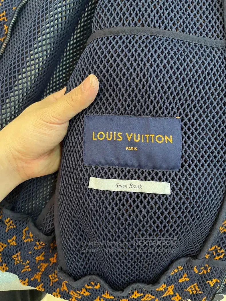 Louis Vuitton Louis Vuitton Full logo design jacket Size US S / EU 44-46 / 1 - 4 Thumbnail