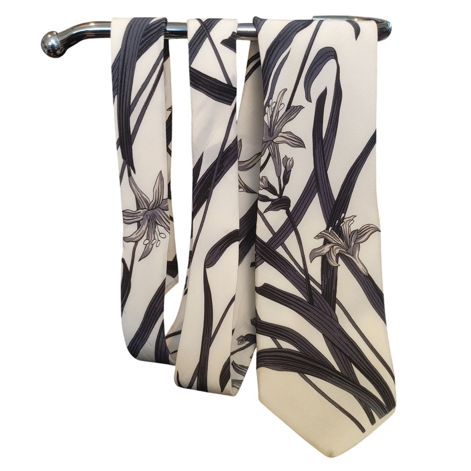 Other Halabrese Men's 100% Silk OS White/Black Floral handmade Tie Size ONE SIZE - 1 Thumbnail