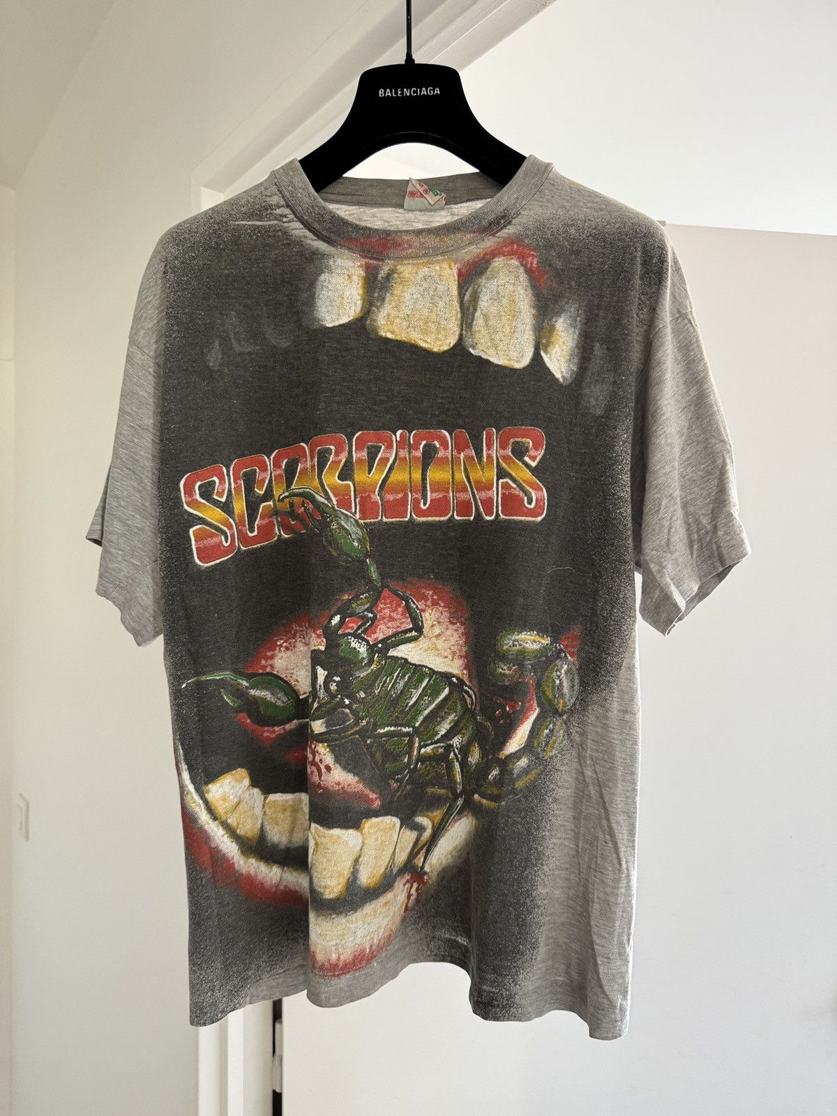 Band Tees *RARE* 1993 90s VINTAGE SCORPIONS FACE THE HEAT BIG MOUTH Size US XL / EU 56 / 4 - 1 Thumbnail