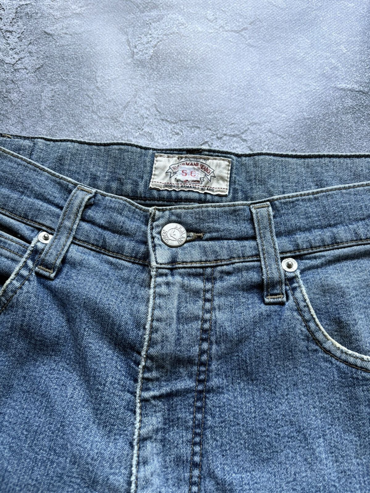 Armani Vintage 90s Armani Jeans Metal Logo Denim Jeans Size 32 Size US 32 / EU 48 - 7 Thumbnail