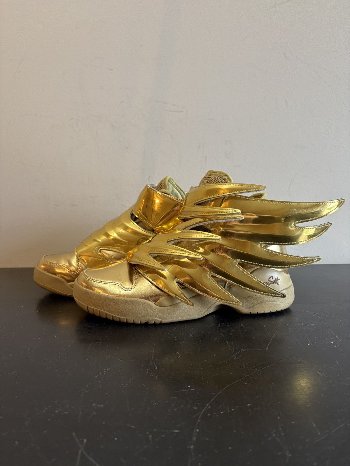 Adidas × Jeremy Scott adidas JS Jeremy Scott Wings 3.0 Metallic Gold Size US 5.5 / EU 38 - 1 Thumbnail