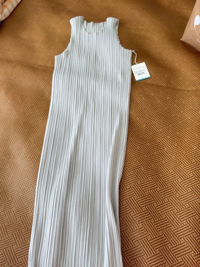Issey Miyake Issey Miyake size:3 Light grey dress Size XS / US 0-2 / IT 36-38 - 1 Thumbnail