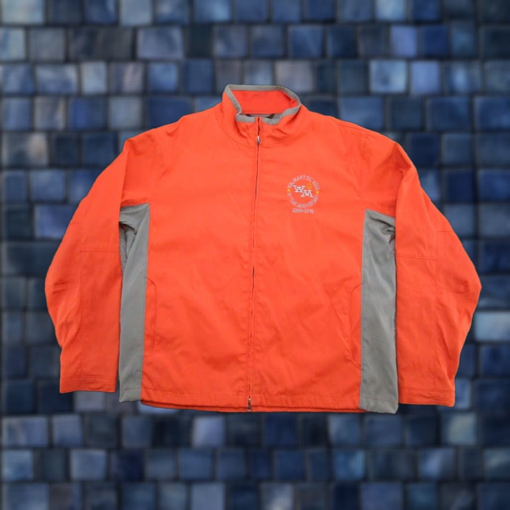 Port Authority Walmart Distribution Center Orange Zip 10 Year Anniversary Jacket Men's L Port Authority Softshell Jacket Full Zip Orange 10 Year Anniversary Mens L Size US L / EU 52-54 / 3 - 1 Thumbnail