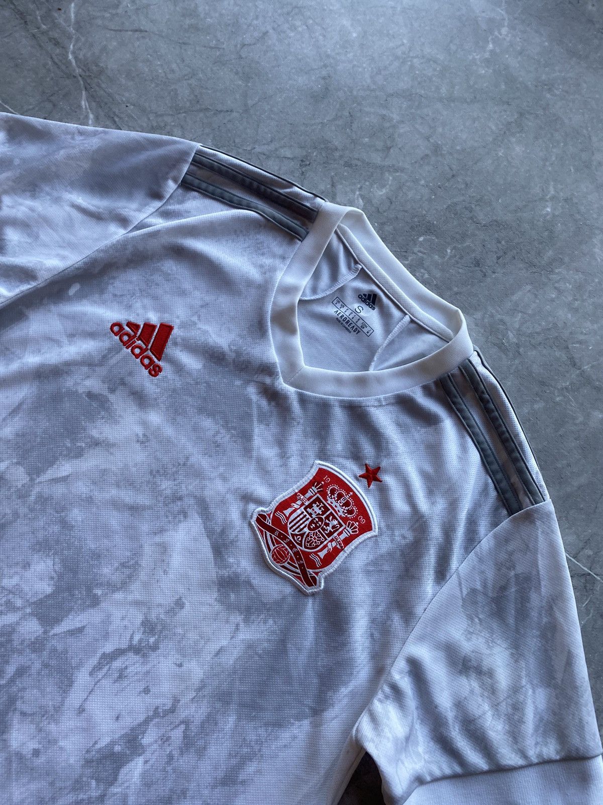 Adidas Adidas Spain 2019/2020 Away Football Soccer Jersey Size US S / EU 44-46 / 1 - 5 Thumbnail