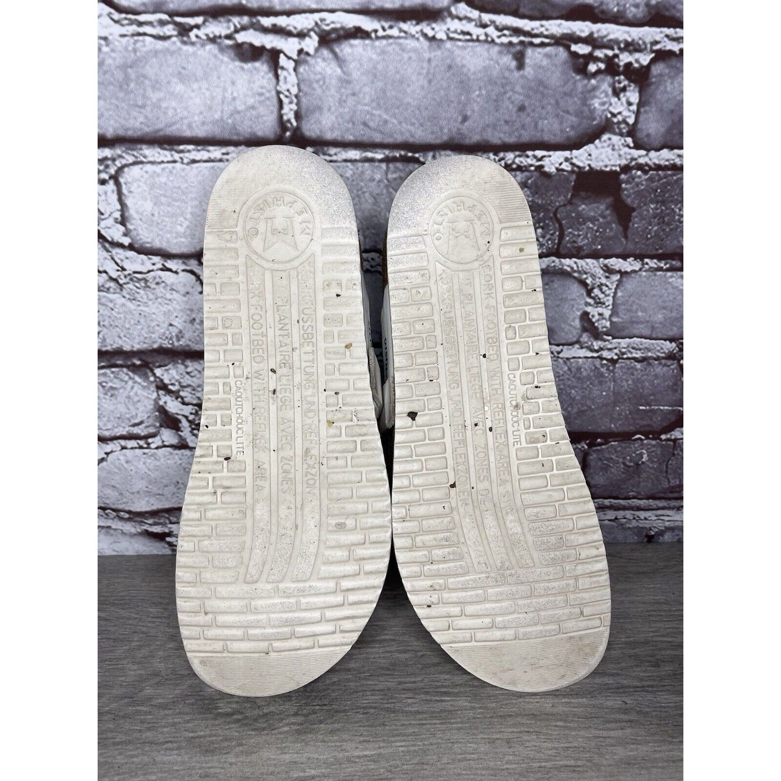 Mephisto Mephisto Helen White Leather Casual Toe Post Strap Sandals W Size US 8.5 / IT 38.5 - 17 Thumbnail