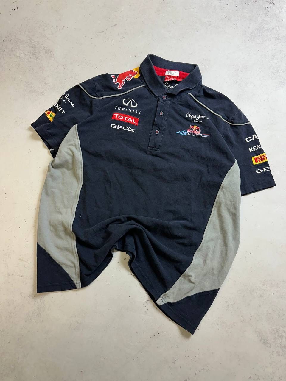 Vintage Vintage F-1 Red Bull Pepe Jeans Racing Polo Shirt Y2K XXL Size US XXL / EU 58 / 5 - 2 Thumbnail