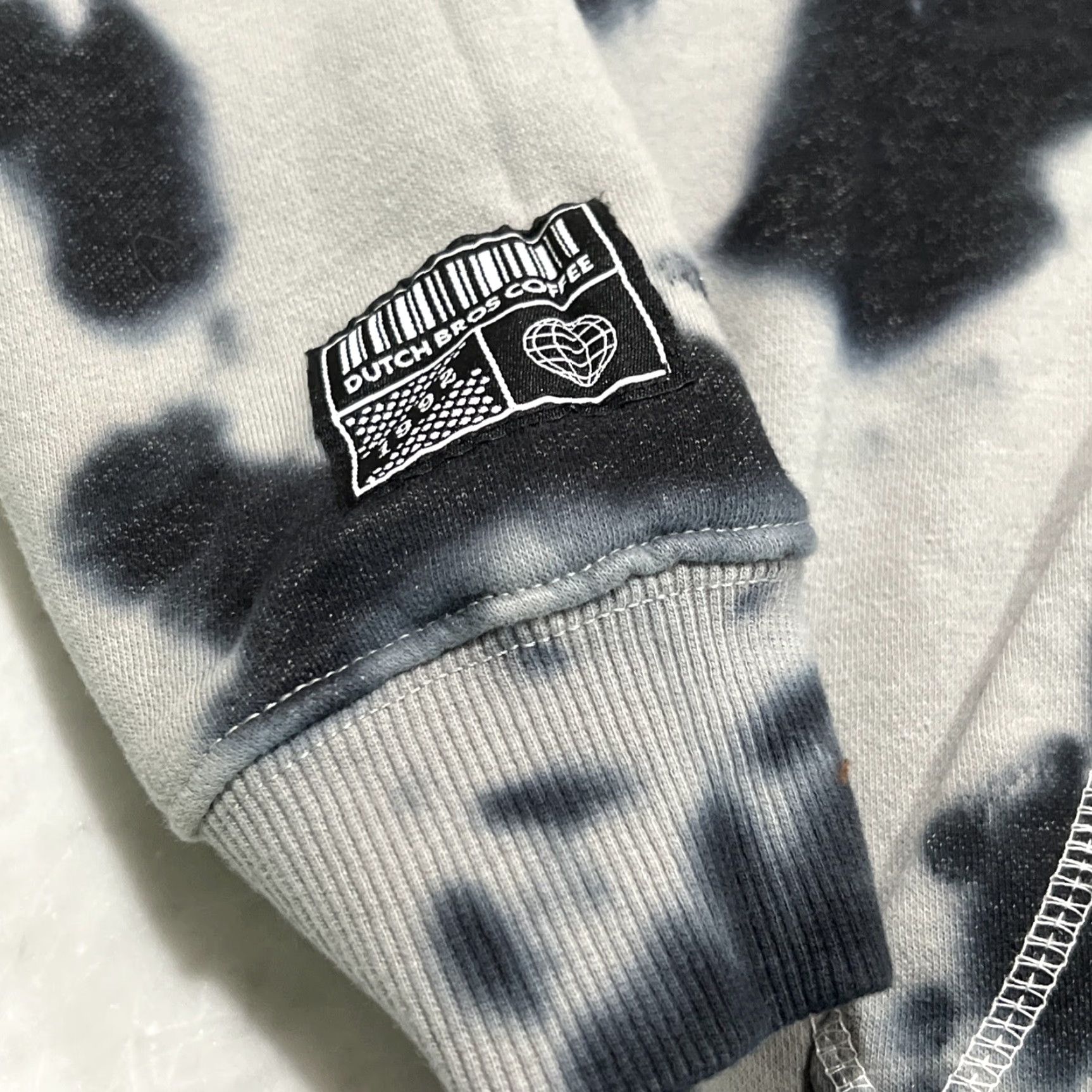 Logo 7 Dutch Bros Coffee Hoodie Mens Small Gray Tie Dye Graphic Logo Long Sleeve Size US S / EU 44-46 / 1 - 6 Thumbnail