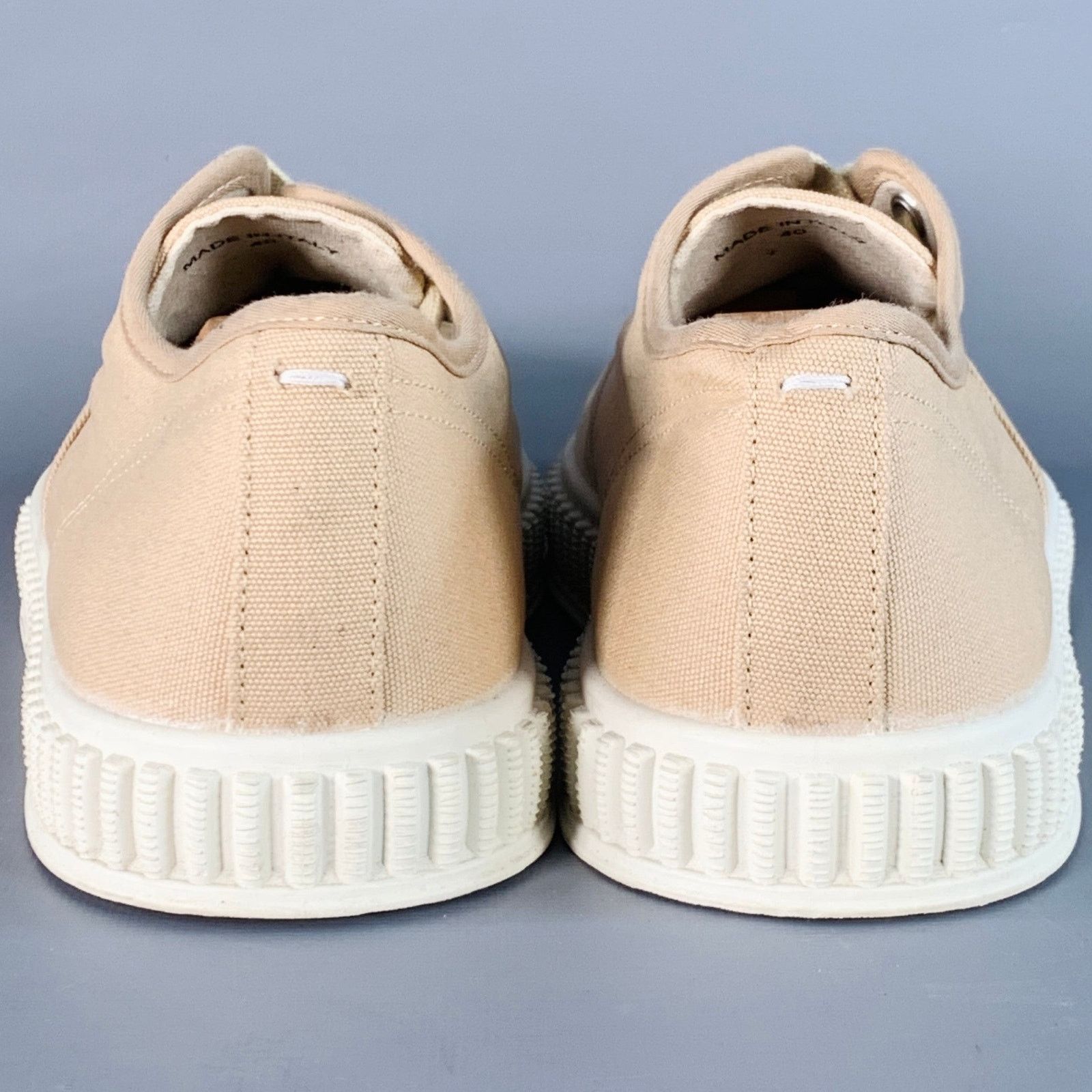 Maison Margiela MAISON MARGIELA Size 7 Beige White Canvas Low Top Sneakers Size US 7 / EU 40 - 3 Thumbnail