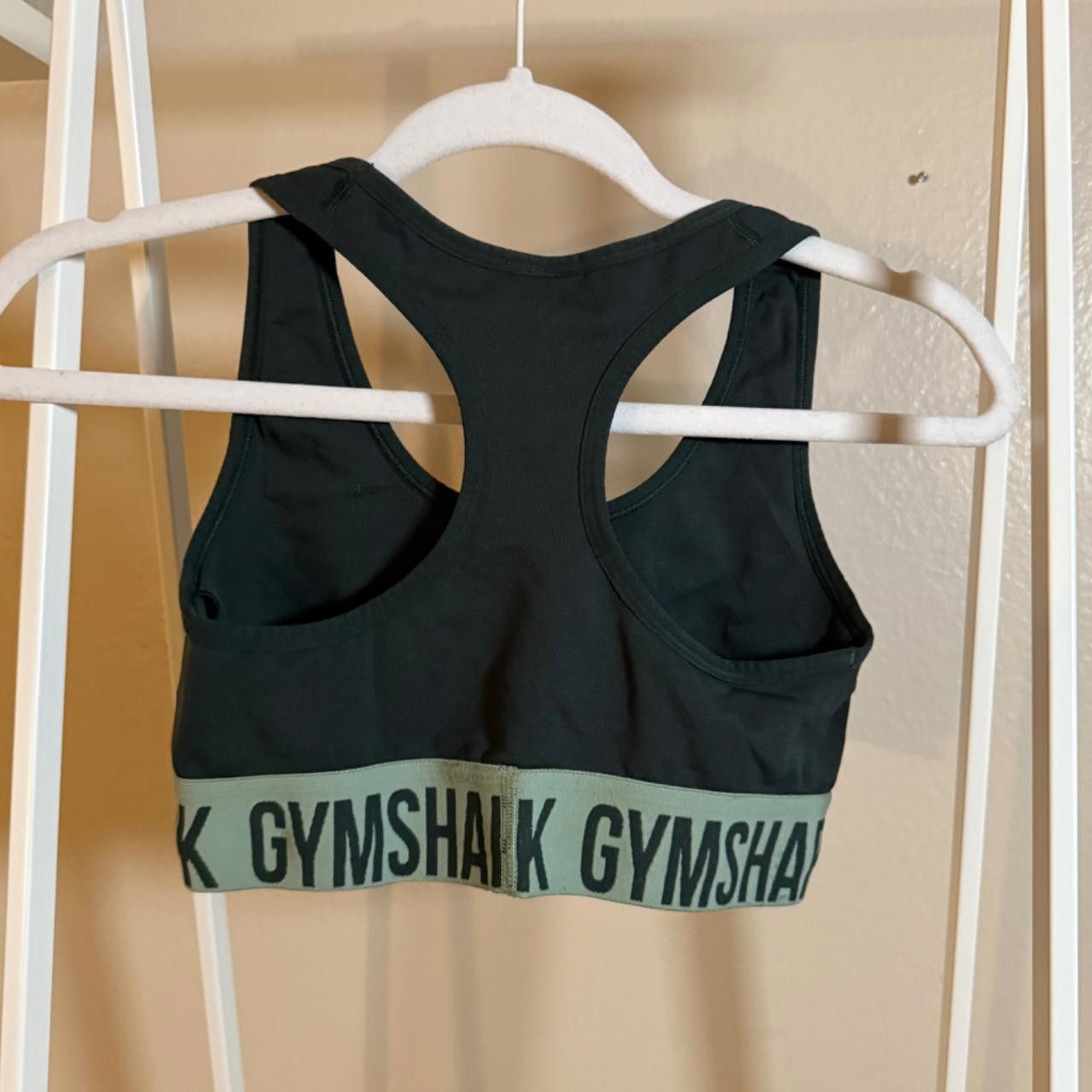 Gymshark GYMSHARK matching green sports bra and legging shorts Size ONE SIZE - 2 Thumbnail