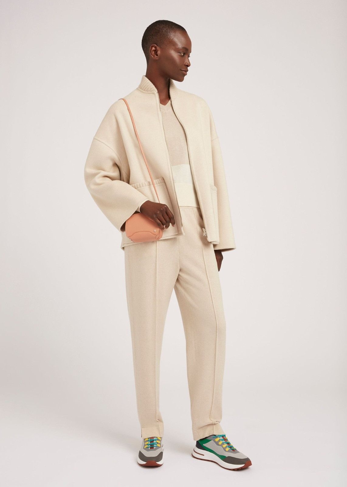 Loro Piana o1srvl11e0125 Grassmoor V-Neck Sweater in Beige & Ivory Size L / US 10 / IT 46 - 3 Thumbnail