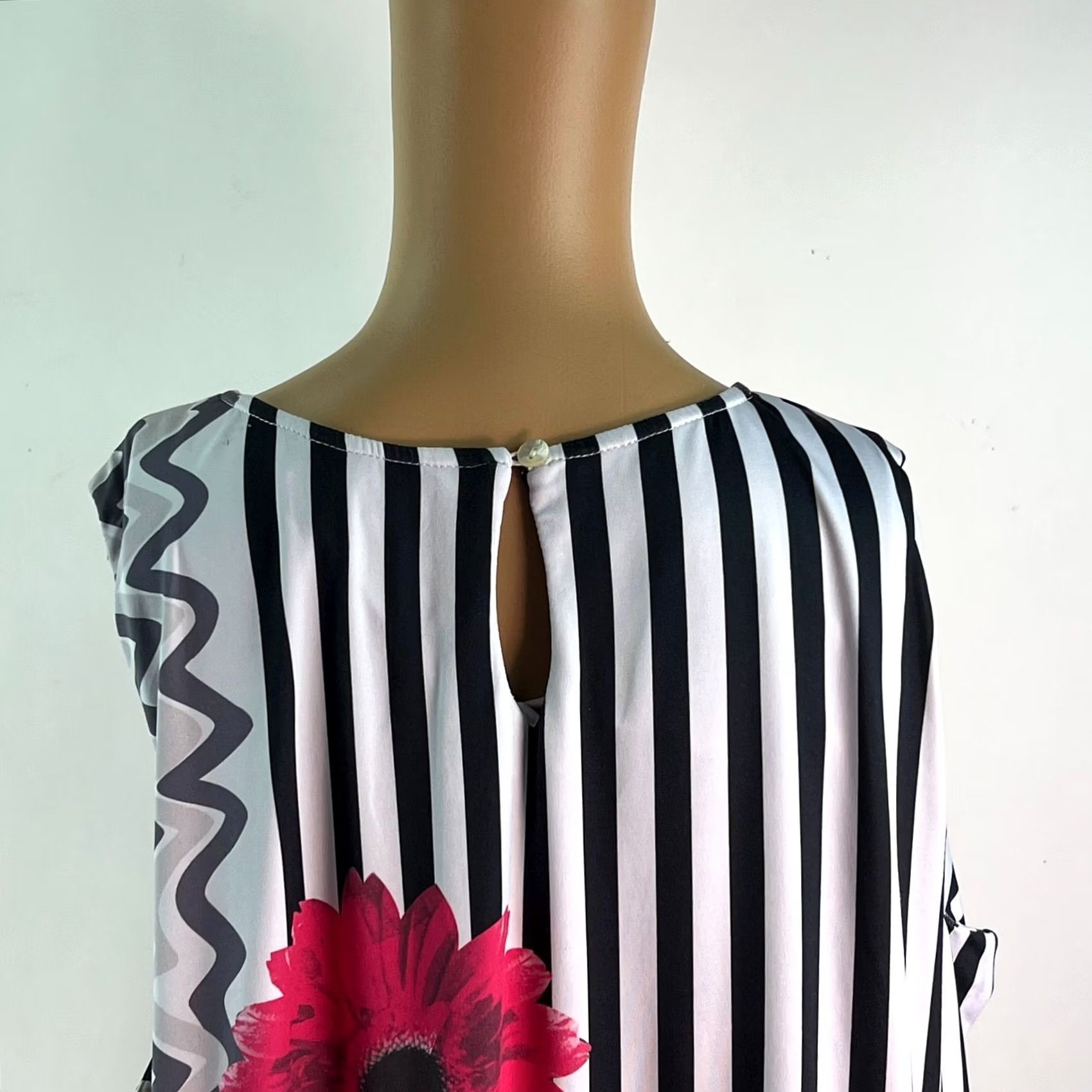 Mango Tango Mango Black Striped Sleeveless Round Neck Knit Shift Dress XXL Womens Knee Length Pockets Cardiganless Casual Shirtwear Style Classic Size XXL / US 16-18 / IT 52-54 - 5 Thumbnail