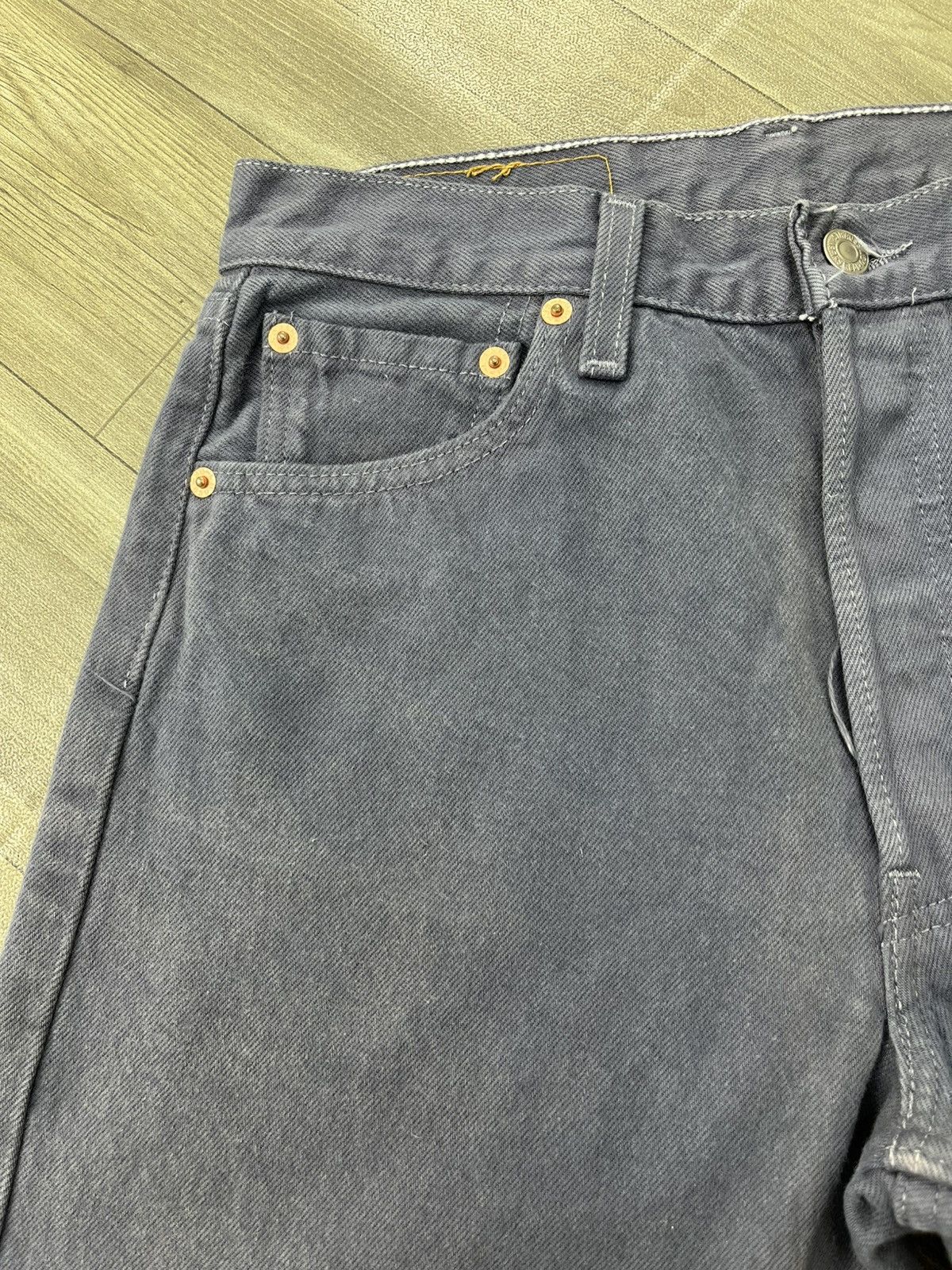 Levi's Vintage Clothing 🇺🇸1990s Vintage Levis 501 30x34 Straight Fit Grey Jeans Size US 30 / EU 46 - 6 Thumbnail
