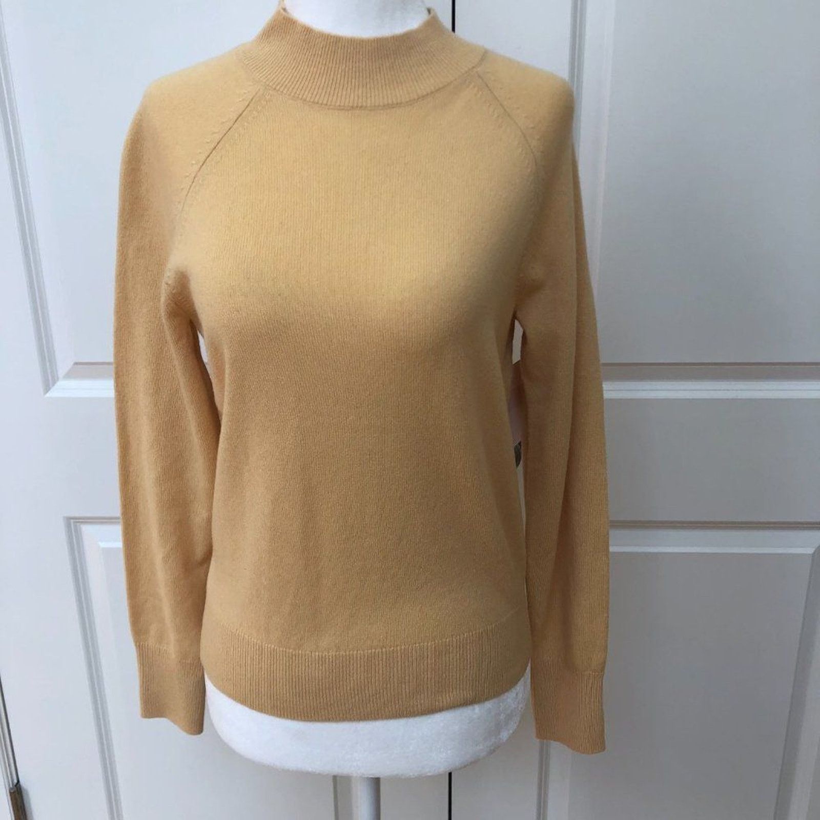 Everlane Mock Neck Cashmere Sweater from Everlane Size XS / US 0-2 / IT 36-38 - 1 Thumbnail
