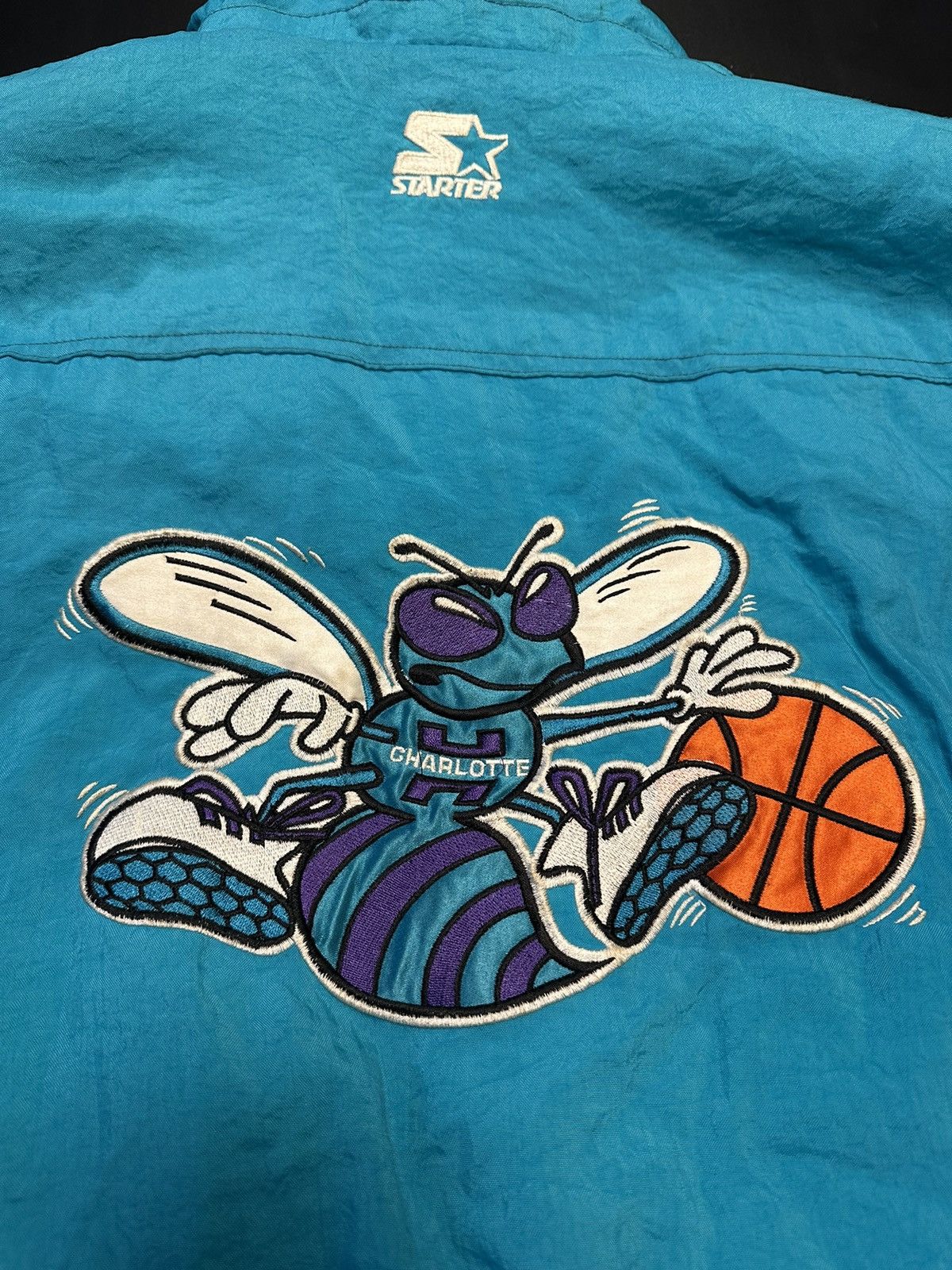 Starter 🟢 Vintage 90s Starter Charlotte Hornets NBA Jacket Original Size XS / US 0-2 / IT 36-38 - 6 Thumbnail