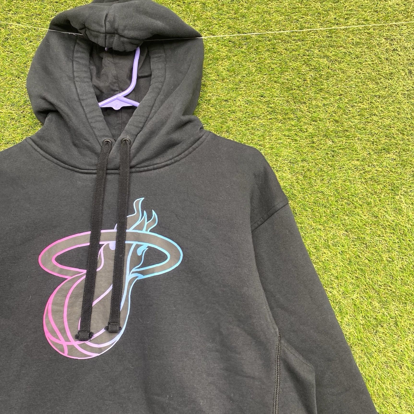 Nike Nike Hoodie Mens Small Black City Neon Vice City NBA Fleece Crew Neck Pockets Logo Pullover Sweatshirt Sportswear Size US S / EU 44-46 / 1 - 3 Thumbnail