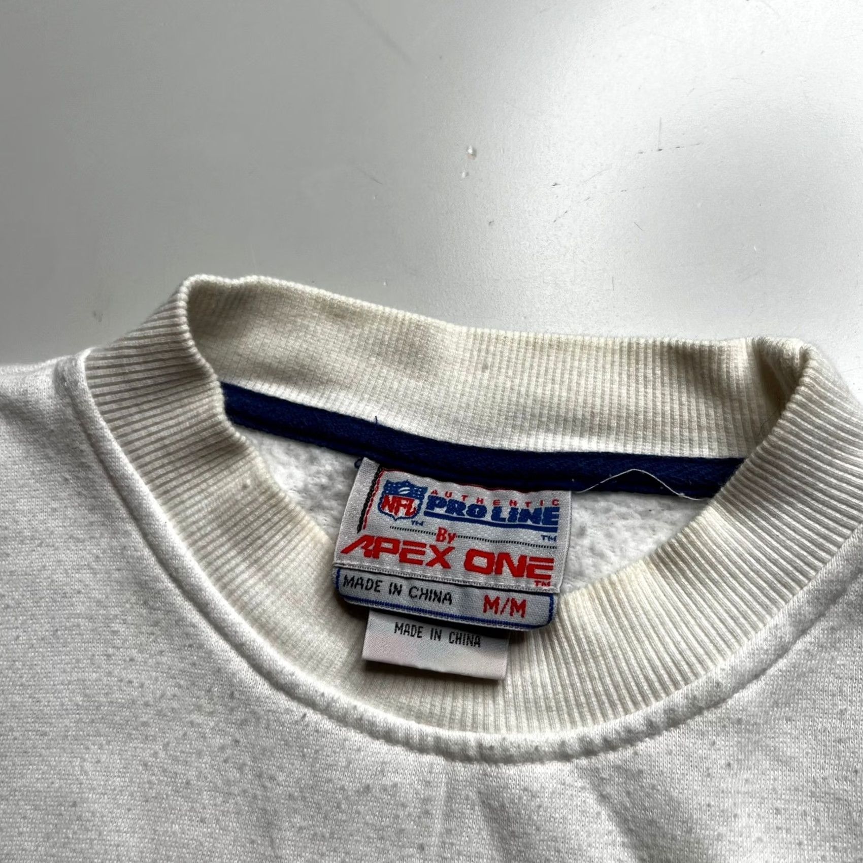 NFL VINTAGE Dallas Cowboys Apex One NFL Crewneck Sweatshirt White Blue Stars Mens M Size US M / EU 48-50 / 2 - 5 Thumbnail