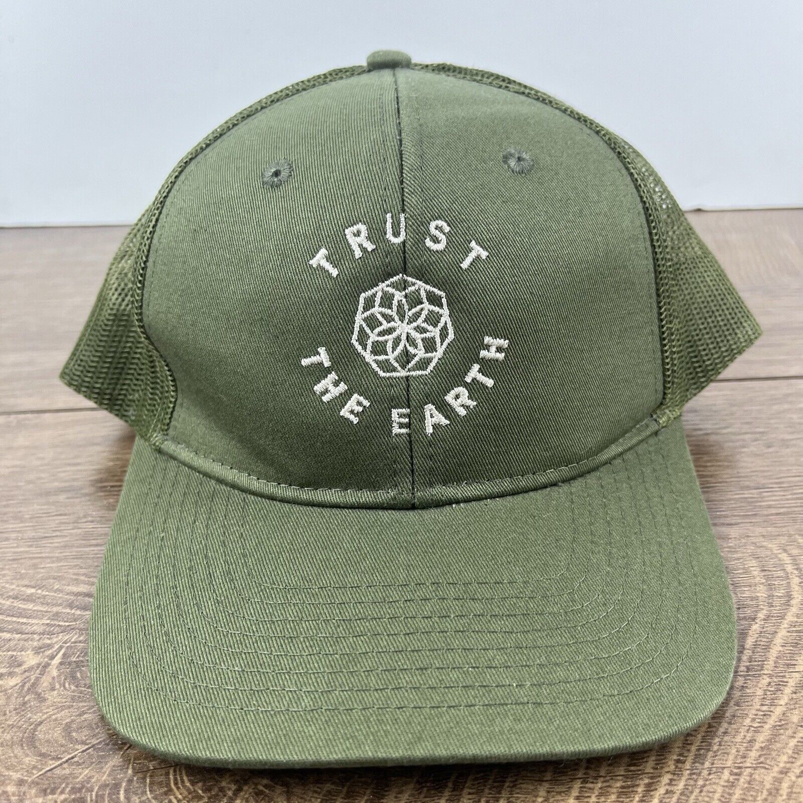 Other Trust the Earth Hat Adjustable Hat Green Adjustable Hat Gree Size ONE SIZE - 4 Thumbnail