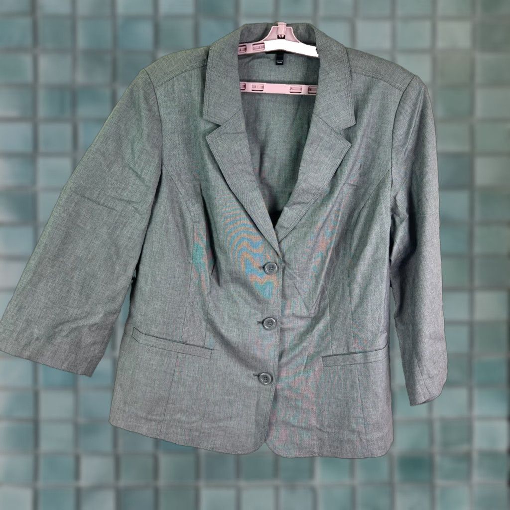 Vintage Fashion Bug Blazer Women Single-Breasted Gray Houndstooth 20W Cotton Blend Polyester Lining Notch Lapel Regular Size 20W Womens Fashion Bug Blazer Size 3XL / US 20-22 - 1 Thumbnail