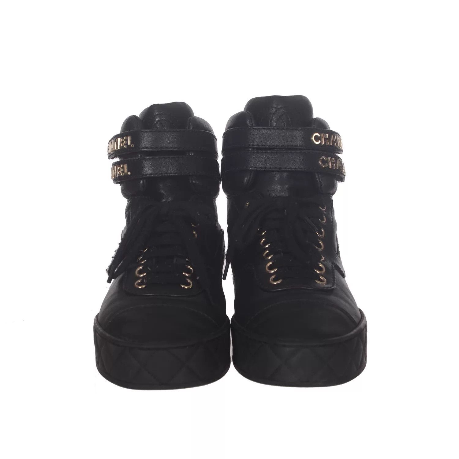 Chanel Chanel Women's Calfskin Quilted Logo slip-ons 35.5 Size US 5 / IT 35 - 6 Thumbnail