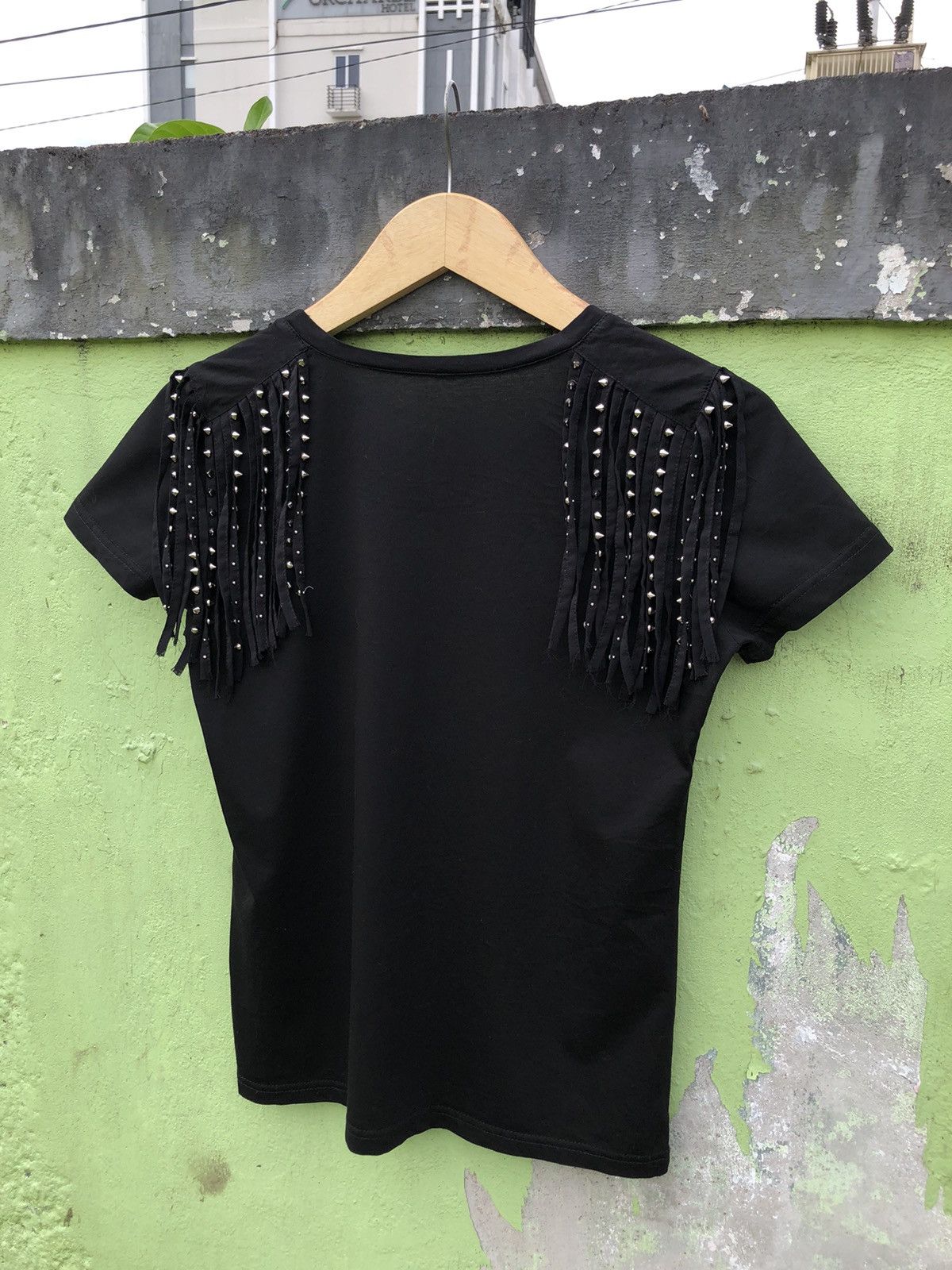 If Six Was Nine Studded Hairy Shoulder Gothic Punk Grunge Emo Style Tshirt Size M / US 6-8 / IT 42-44 - 9 Thumbnail