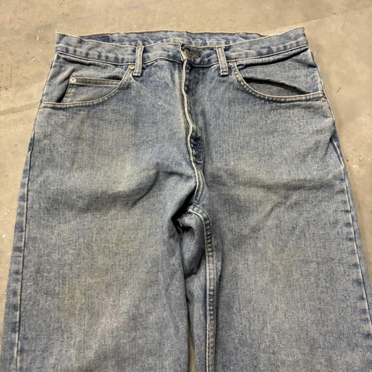 Japanese Brand × Vintage Crazy Vintage Y2K/2000s Light Wash Essential Denim Jeans! Size US 33 - 5 Thumbnail