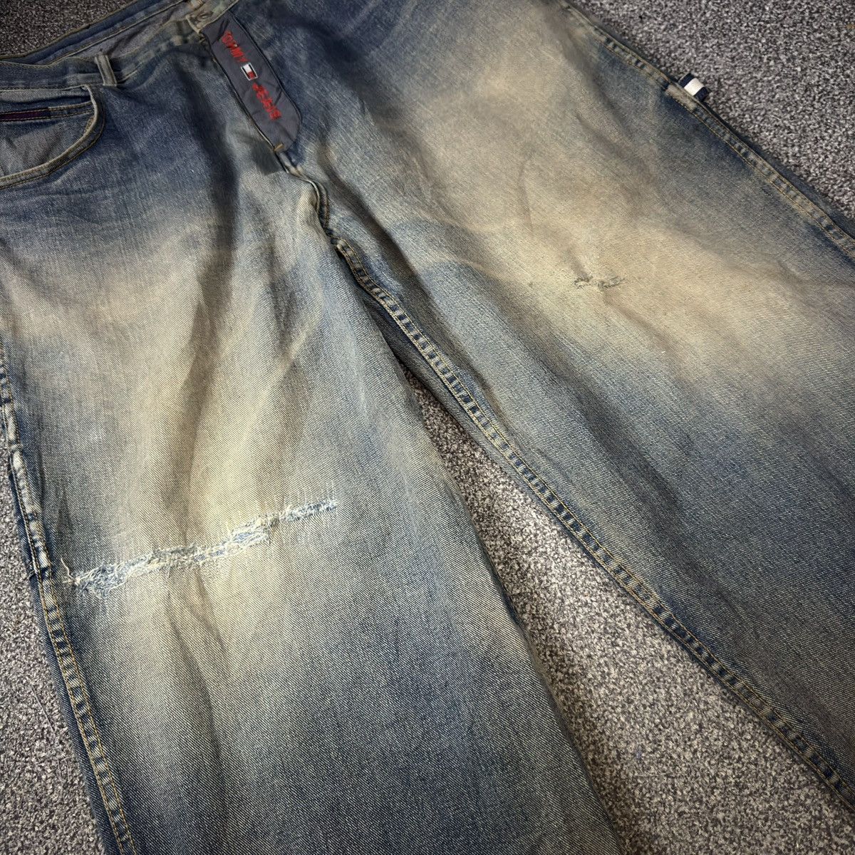 Hypebeast Distressed Baggy Tommy Jeans Vuja-De Balenciaga Style Size US 38 / EU 54 - 4 Thumbnail