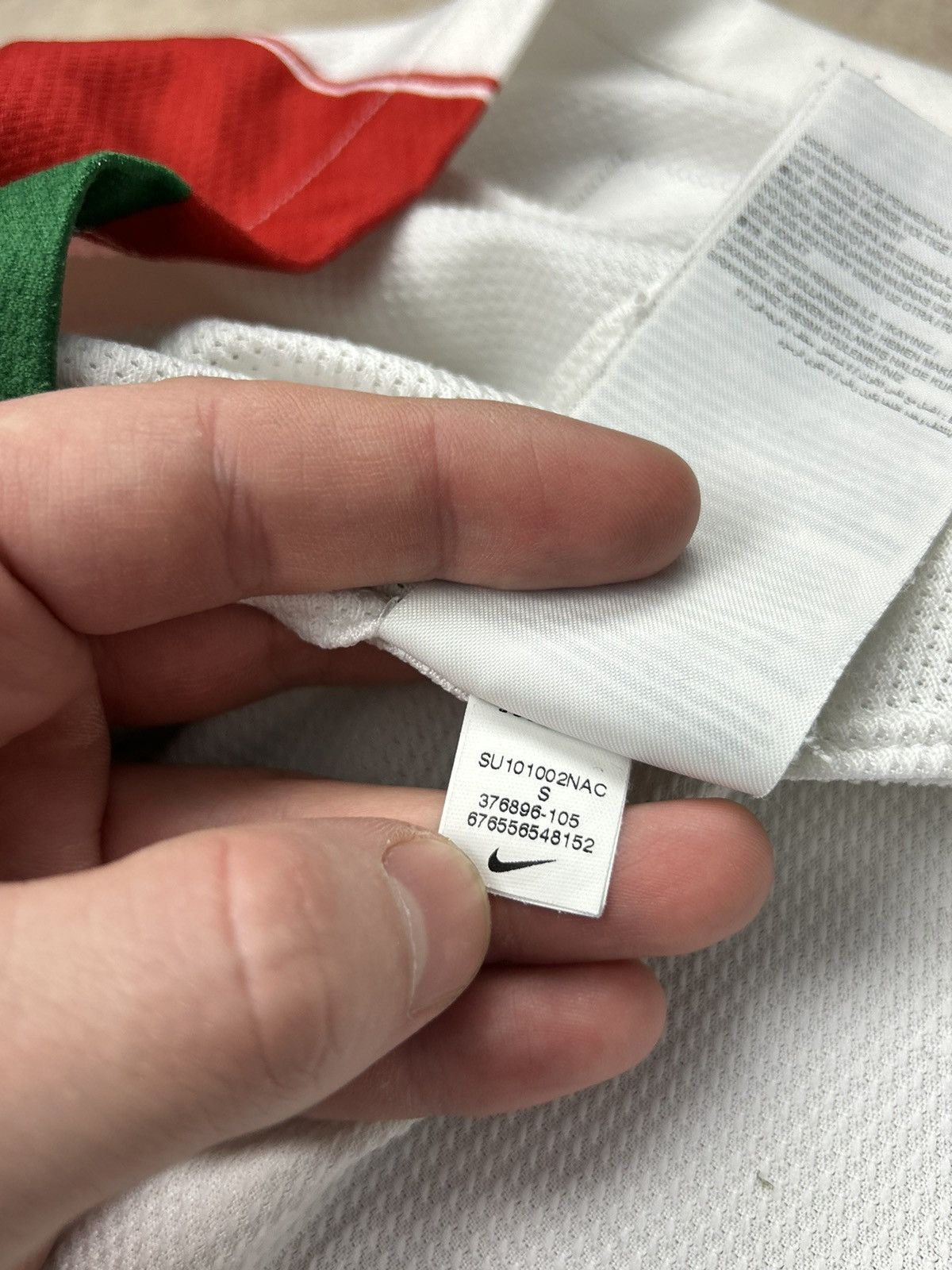Nike PORTUGAL 2010 2011 AWAY NIKE FOOTBALL SHIRT SOCCER JERSEY Size US S / EU 44-46 / 1 - 16 Thumbnail