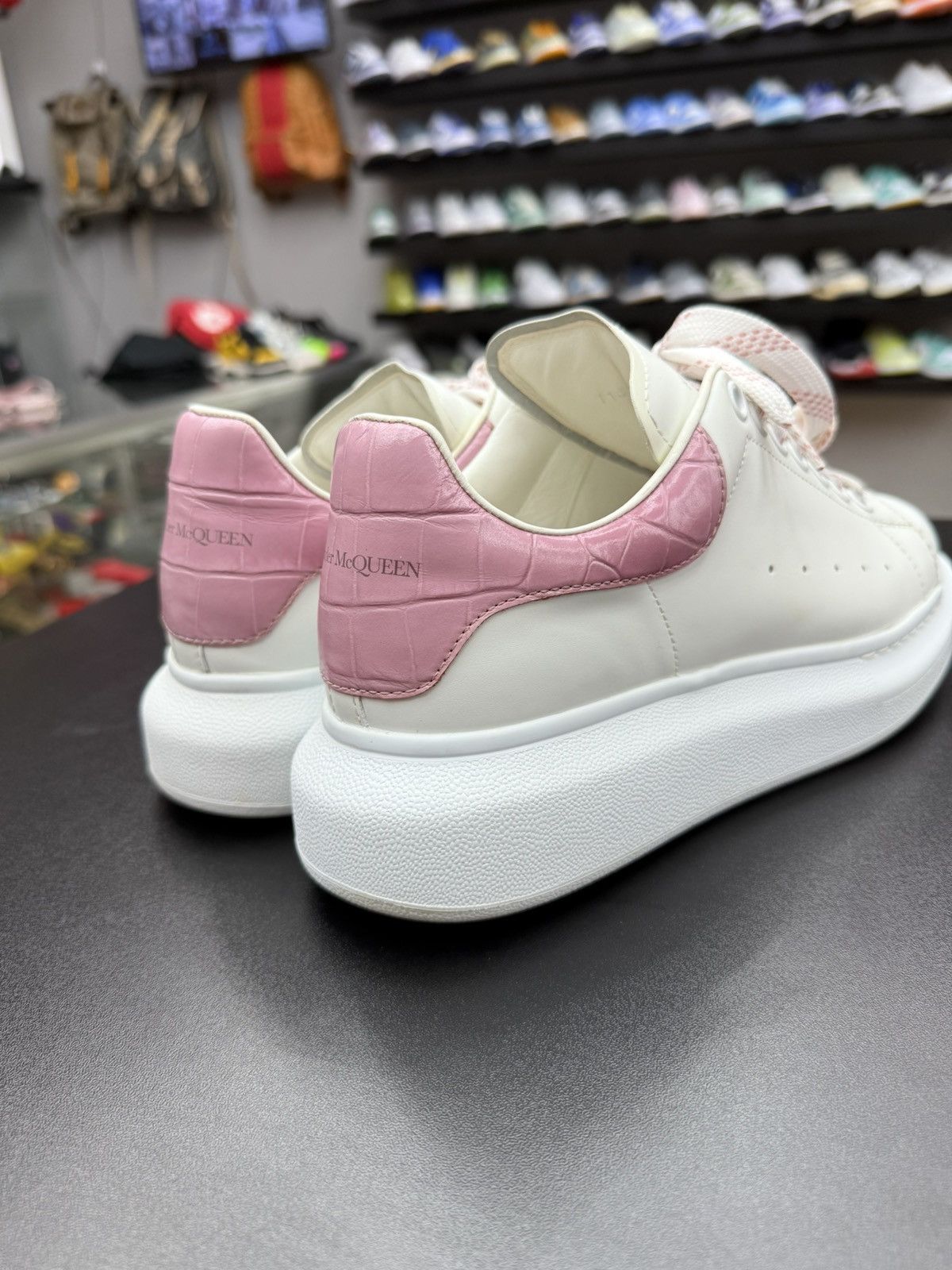 Alexander McQueen MCQUEEN Oversized Womens White Pink Sneakers Size 39.5 / 9.5 Size US 9 / IT 39 - 13 Thumbnail