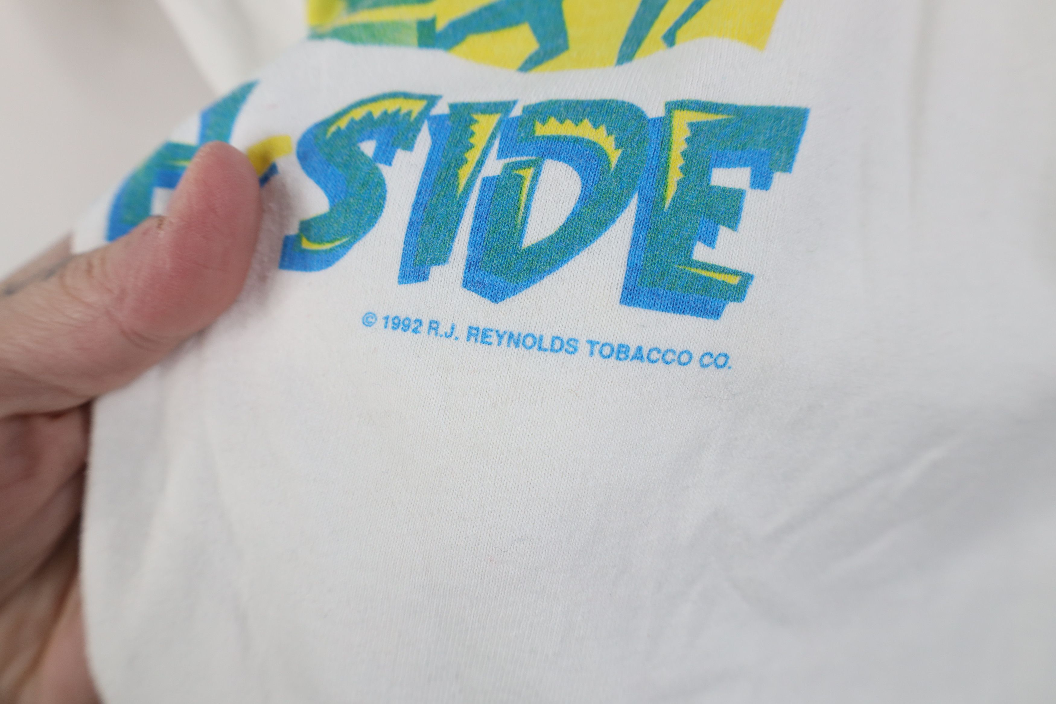 Vintage Vintage 90s Salem Cigarettes Wrap Short Sleeve T-Shirt USA Size US XL / EU 56 / 4 - 8 Thumbnail